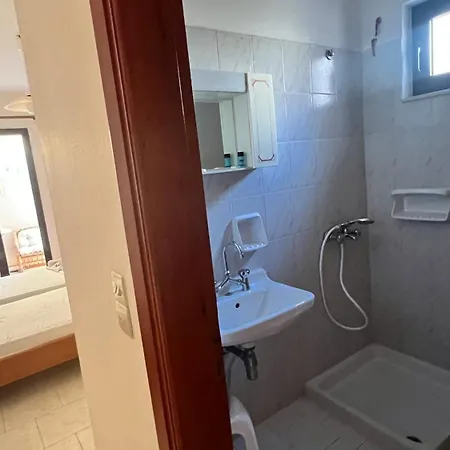 Michaela Poros (Kefalonia)